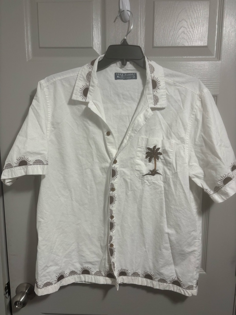 Free Planet White Short-Sleeve Button-Down Shirt with Brown Palm Embroidery